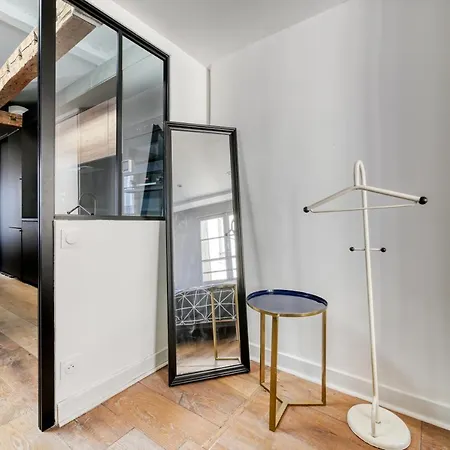 Lägenhet Luxurious Flat - Square Du Temple In